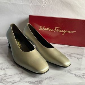 SALVATORE FERRAGAMO CRANNY LOW HEEL SHOES